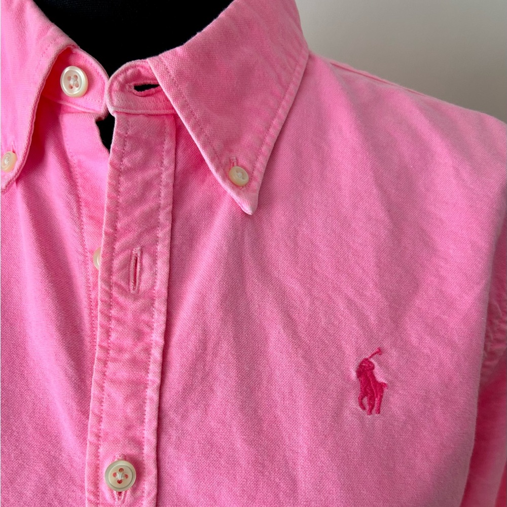 🩷 Polo bright pink button down shirt size 10 
Used